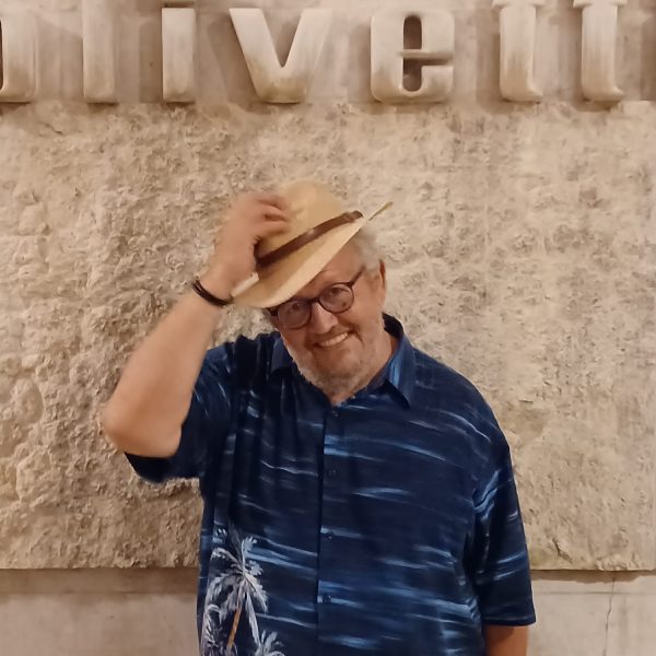 Foto. Téllez Olivetti